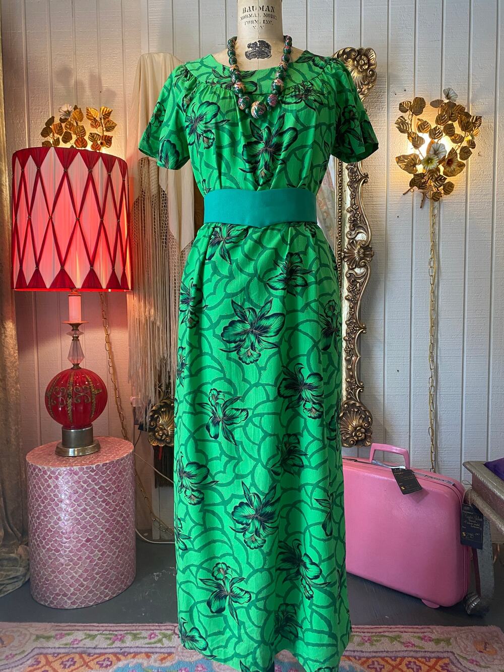 vintage 1960s green cotton kaftan, hawaiian hibiscus, mrs roper muu muu, tiki, m